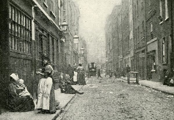 Dorset Street photographed in 1899 and used in Jack London's book "The People of the Abyss". The camera is at the western end of the road, pointing east: Miller's Court was on the left hand side at the far end. Dorset Street photographed in 1899 and used in Jack London's book "The People of the Abyss". The camera is at the western end of the road, pointing east: Miller's Court was on the left hand side at the far end.