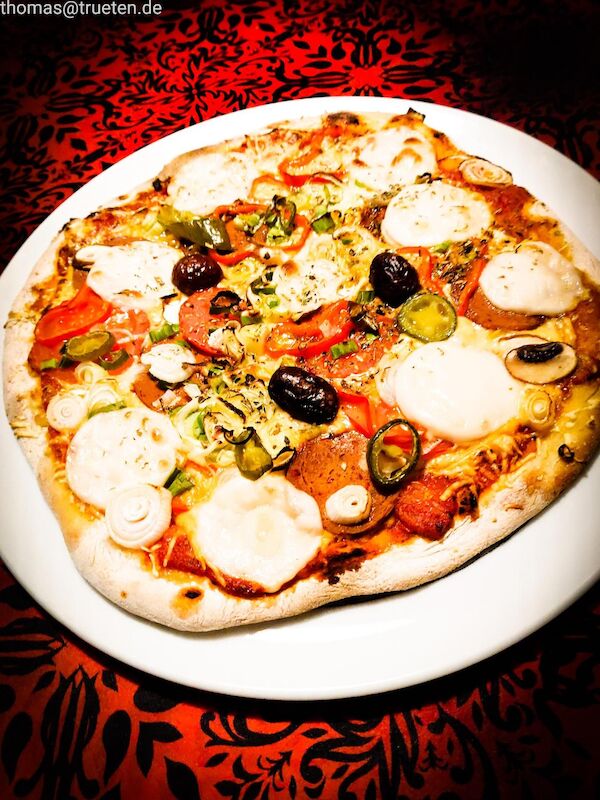 Sauerteig-Pizza Sauerteig-Pizza